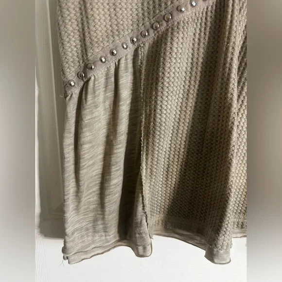 POL Studded Khaki Tank Top - Picture 3 of 6